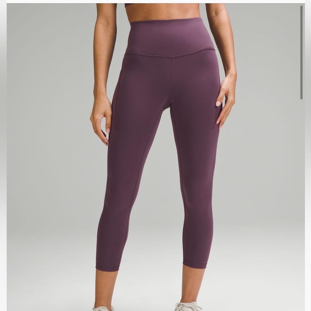 LuLu wonder cropped leggings